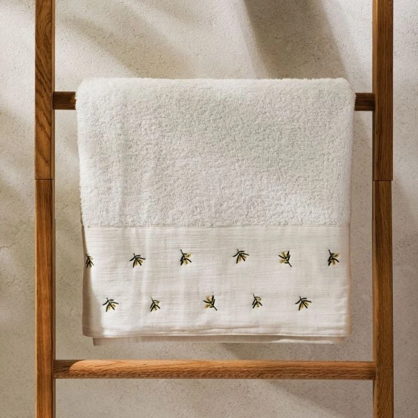 Ręcznik Homla York z ozdobnym haftem 70 x 130 cm (5906496770197) - obraz 4