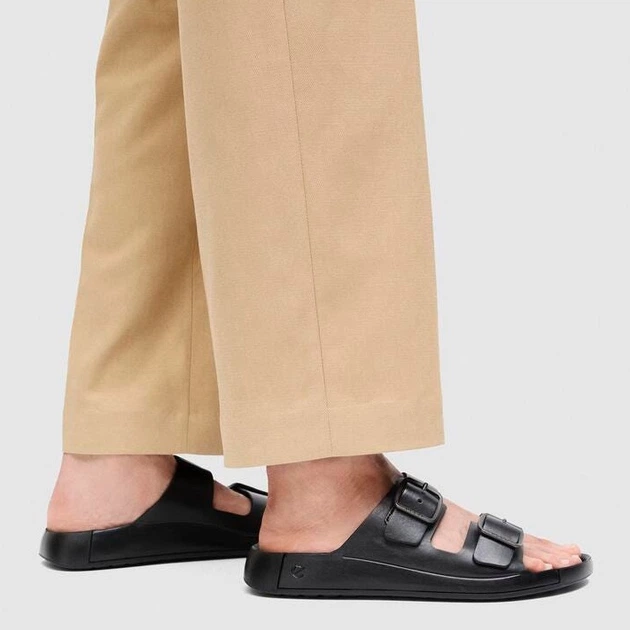 Чоловічі шльопанці шкіряні ECCO Cozmo M 55280401001 41 Чорні (194892150568) - зображення 2