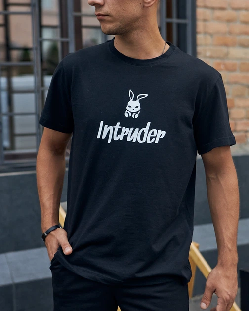 Футболка чоловіча Intruder Bunnу з фірмовим принтом бавовняна прямого крою повсякденна чорна/S - зображення 3