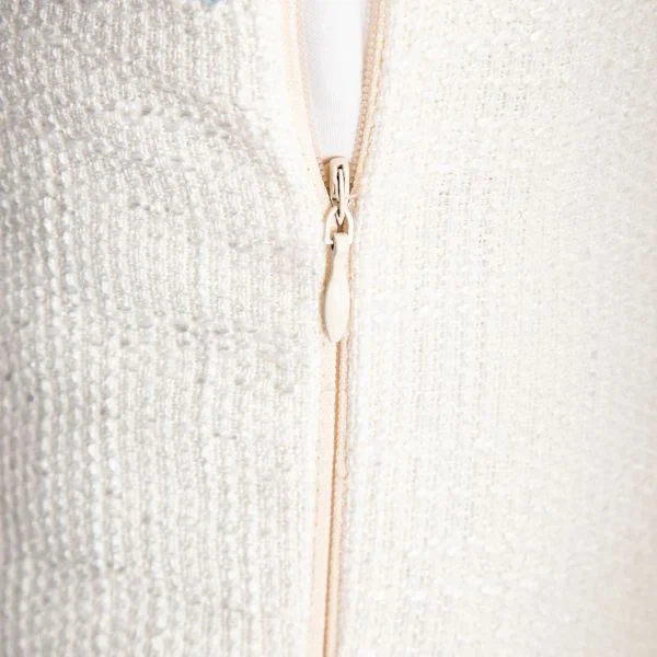 Наволочка Homla Agustina з вишитими блакитними коралами 45x45 см (5906496770586) - зображення 4