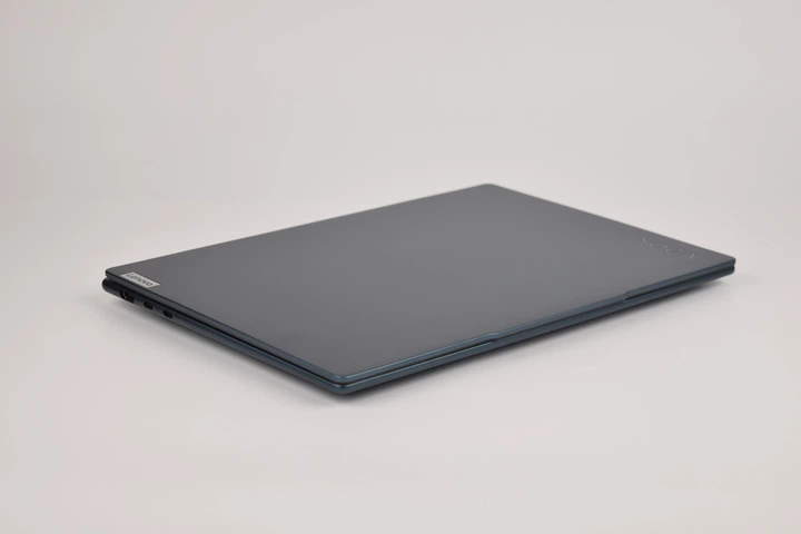 Ультрабук Lenovo Yoga Pro 7 14IMH9 U5 125H / 32GB / 1TB / Intel Arc / 14.5" 3K IPS 120Hz Touch / Win11 Ноутбук - Фото 3 Ультрабук Lenovo Yoga Pro 7 14IMH9 U5 125H / 32GB / 1TB / Intel Arc / 14.5" 3K IPS 120Hz Touch / Win11 Ноутбук - изображение 3