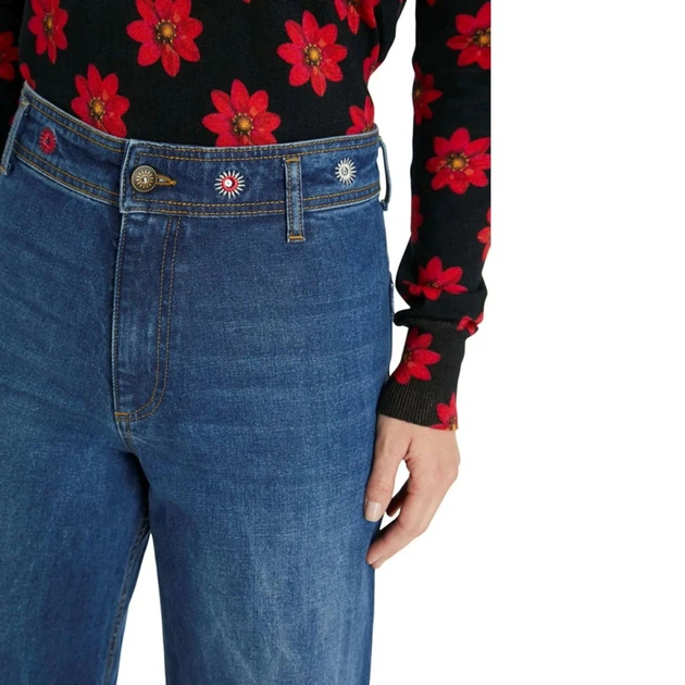Жіночі джинси Desigual Claudia широкі S 21WWDD37/5161 (36) - Фото 3 Жіночі джинси Desigual Claudia широкі S 21WWDD37/5161 (36) - изображение 3