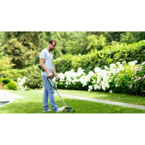 Триммер садовый Bosch UniversalGrassCut 18V-260 1х2.5Ah, 26см, 2.3кг (0.600.8C1.D03) BOSCH 0.600.8C1.D03 991777 - Фото 8 Триммер садовый Bosch UniversalGrassCut 18V-260 1х2.5Ah, 26см, 2.3кг (0.600.8C1.D03) BOSCH 0.600.8C1.D03 991777 - изображение 8