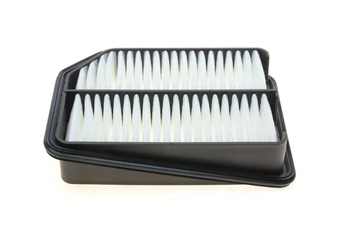 Фільтр повітряний Suzuki Grand Vitara 1.6/1.9DDiS/2.0 05-15 MANN-FILTER C 2330 - изображение 3