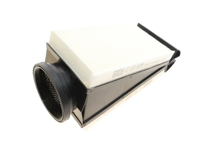 Фільтр повітряний MB C-class (W205) 2.2CDI OM651 14-18/GLC (X253) 2.2CDI OM651 15-19 MANN-FILTER C 22 028 - изображение 2
