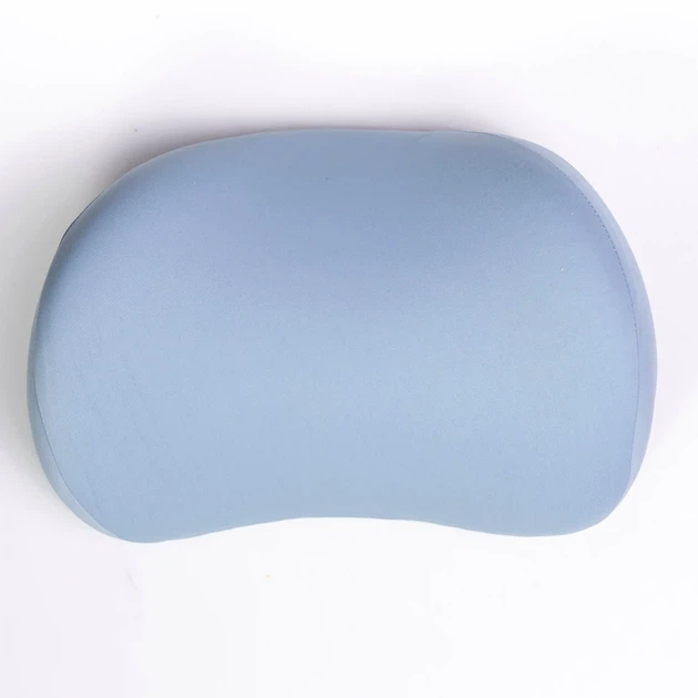 Подушка-підголовник Memory Foam блакитний 30х20х13см для підтримки шиї в автомобілі чи офісі - Фото 1 Подушка-підголовник Memory Foam блакитний 30х20х13см для підтримки шиї в автомобілі чи офісі - зображення 1