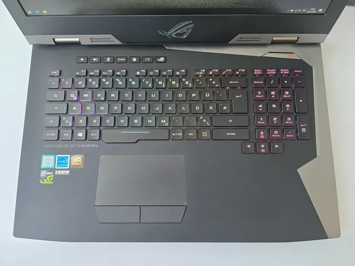 Ноутбук Asus ROG Chimera G703 I7 7820HK/GTX 1080/RAM 32GB/SSD 256+1TB/144Hz Б\В - Б/В - зображення 4