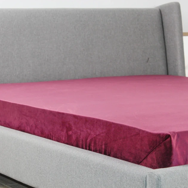 Простыня на резинке 160×200 ТЕП VELOUR бордовая, велюр 200 г/м² - изображение 3