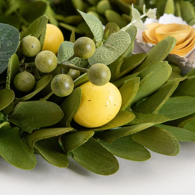 Вінок великодній Homla Fresh Nest з квітами і жовтими яйцями 34 см (5906496765254) - зображення 3