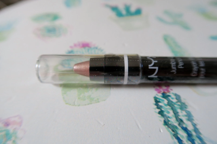 Помада в карандаше NYX Jumbo Lip Pencil ROSE BROWN (JLP701) - Фото 3 Помада в карандаше NYX Jumbo Lip Pencil ROSE BROWN (JLP701) - изображение 3