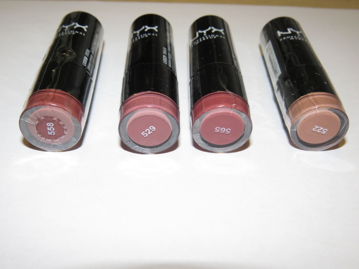 Увлажняющая помада для губ NYX Cosmetics Extra Creamy Round Lipstick LSS522 Circe - изображение 7