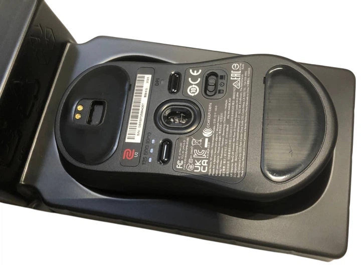 Mysz Zowie U2 Wireless Black (9H.N4KBE.A2E) (955555907508467) - Outlet - obraz 2