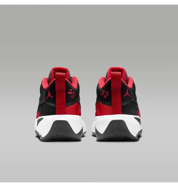 Кроссовки мужские Jordan Max Aura 7 Black 42 Черный HQ2091-003 - Фото 6 Кроссовки мужские Jordan Max Aura 7 Black 42 Черный HQ2091-003 - изображение 6