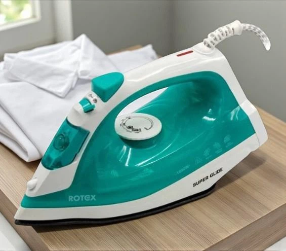Праска Rotex 1600 Вт з паровим ударом 80 г/хв та антипригарною підошвою, для речей та одягу Зелений (І2) - Фото 2 Праска Rotex 1600 Вт з паровим ударом 80 г/хв та антипригарною підошвою, для речей та одягу Зелений (І2) - изображение 2