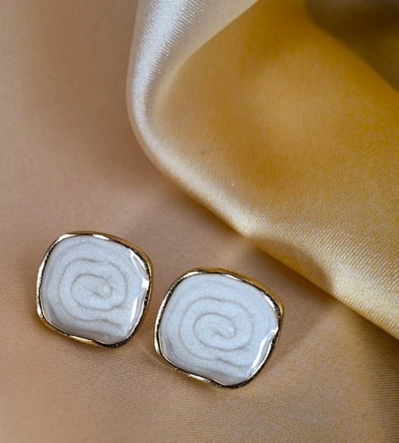 Сережки делікатні Прямокутники jewelry Білі - зображення 4
