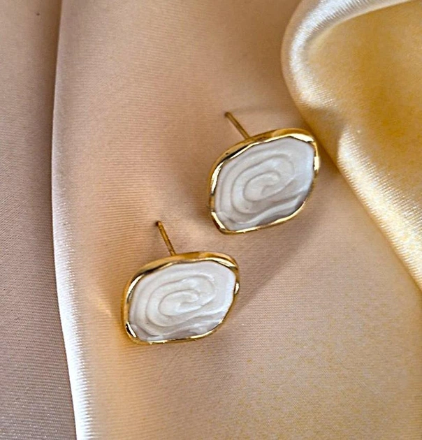 Сережки делікатні Прямокутники jewelry Білі - зображення 6