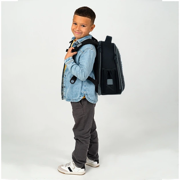 Рюкзак шкільний Kite Education 555S для хлопчика Чорний 36.5x27x15.5см 14 л Ортопедичний каркасний 1-4 клас спинка Ergo Kids (K26-555S-7) - Фото 18 Рюкзак шкільний Kite Education 555S для хлопчика Чорний 36.5x27x15.5см 14 л Ортопедичний каркасний 1-4 клас спинка Ergo Kids (K26-555S-7) - зображення 18
