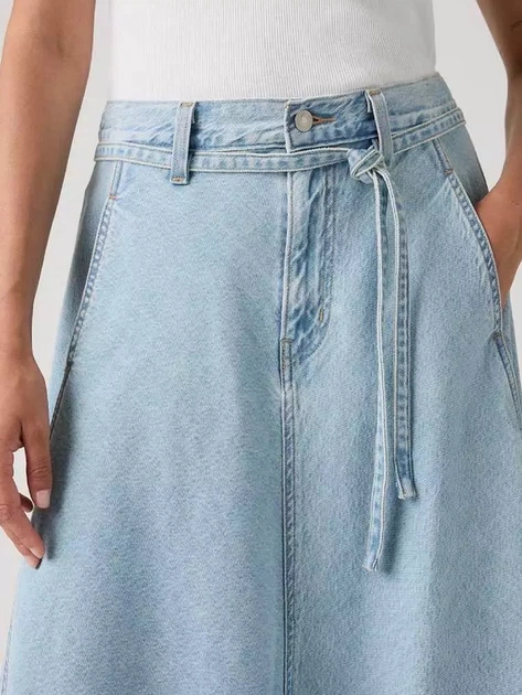 Spódnica damska jeansowa długa Levi`s XL Skirt 001T4-0014 28 Błękitna (5401187786247) - obraz 7