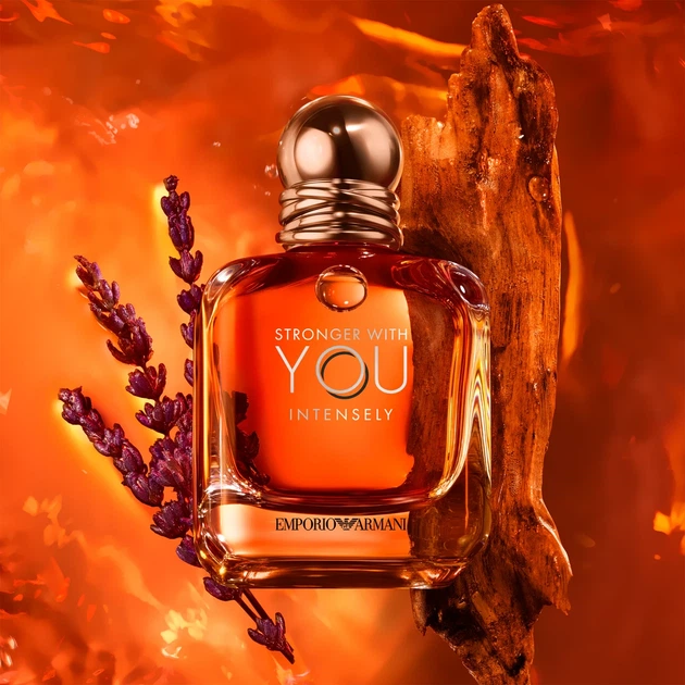 Парфумована вода для чоловіків Giorgio Armani Emporio Armani Stronger With You Intensely 1.2 - Фото 4 Парфумована вода для чоловіків Giorgio Armani Emporio Armani Stronger With You Intensely 1.2 - зображення 4
