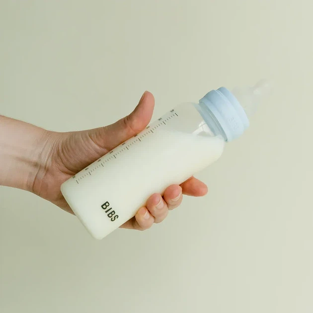 Дитяча пляшечка BIBS Baby Bottle Round Silicone 270 мл Medium Flow (середній потік) - зображення 2