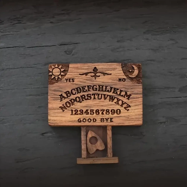 Мини спиритическая доска Отжа на английском языке коричневая MINI доска OUIJA ABC - Фото 1 Мини спиритическая доска Отжа на английском языке коричневая MINI доска OUIJA ABC - изображение 1