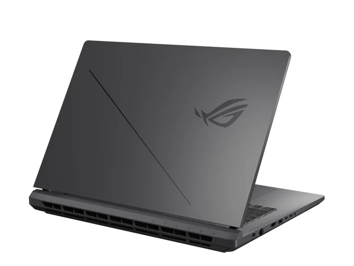 Ноутбук ASUS ROG Strix G18 i7-14650HX/16GB/1TB/Win11X RTX5060 240Hz (G815JMR-S9088) - Фото 5 Ноутбук ASUS ROG Strix G18 i7-14650HX/16GB/1TB/Win11X RTX5060 240Hz (G815JMR-S9088) - изображение 5