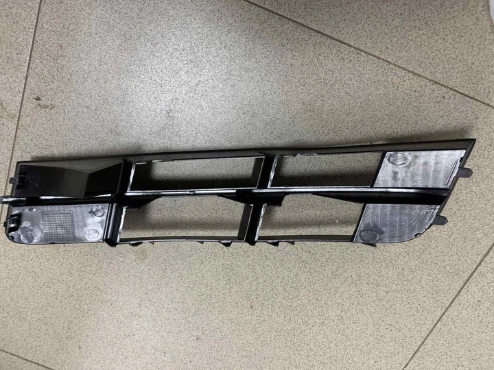 Решетка в бампер AVTM AUDI Q7 10-15 правая Ауди Ку7 АМ0038432 - изображение 3