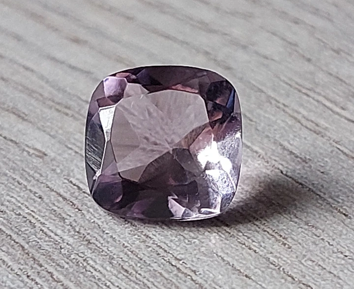 Аметист 3.05 Ct 9 х 9 х 6 мм (13042) - Фото 2 Аметист 3.05 Ct 9 х 9 х 6 мм (13042) - изображение 2