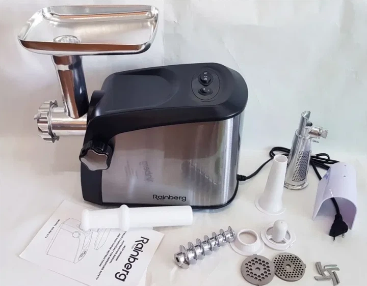 М'ясорубка електрична Rainberg RB-672 3000W з реверсом і соковижималкою, 3 решітки 3/5/7 мм, 2 ножі з нержавіючої сталі, насадки для ковбас, кеббе та тіста, металева шнекова м'ясорубка для дому - изображение 5