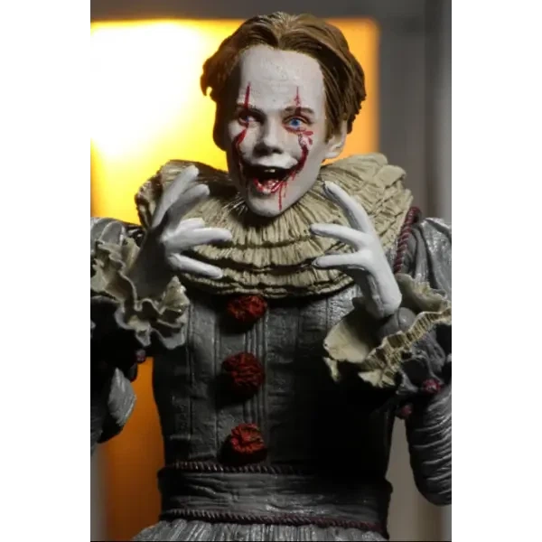 Коллекционная фигурка Пеннивайз (Pennywise) Ultimate 18 см «Оно: Часть 2» (2019) от NECA с аксессуарами - Фото 4 Коллекционная фигурка Пеннивайз (Pennywise) Ultimate 18 см «Оно: Часть 2» (2019) от NECA с аксессуарами - изображение 4