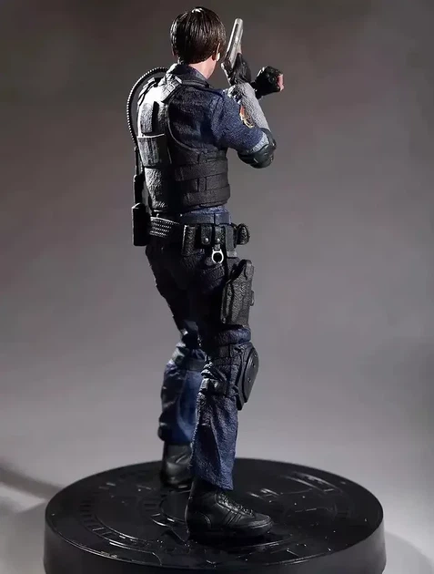 Коллекционная фигурка Леон Скотт Кеннеди Leon S. Kennedy Resident Evil 2 Обитель зла 32 см - изображение 8