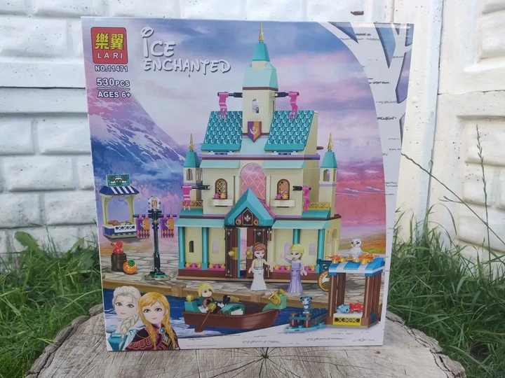 Конструктор 11471 «Холодное сердце: Деревня в Эренделле» Frozen, 530 деталей - Фото 1 Конструктор 11471 «Холодное сердце: Деревня в Эренделле» Frozen, 530 деталей - изображение 1