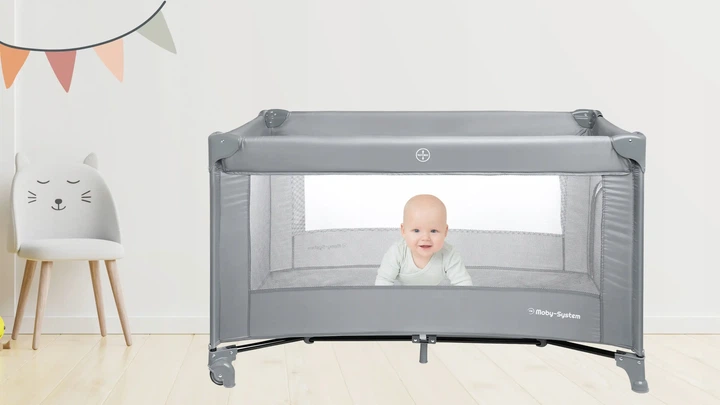 Детская складная кроватка-манеж Moby-System Happy Traveller Basic с раскладным матрасом, сумкой, колесиками и боковым выходом, 126 x 66 см - изображение 6