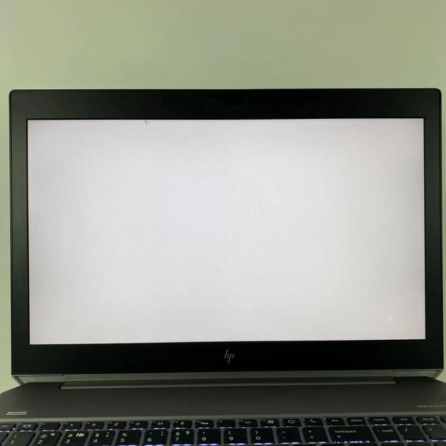 Мобільна робоча станція Б-клас HP zBook 15 G5 / 15.6" (1920x1080) IPS / Intel Xeon E-2176M (6 (12) ядер по 2.7 - 4.4 GHz) / 16 GB DDR4 / 500 GB SSD / nVidia Quadro P2000, 4 GB GDDR5, 128-bit / WebCam / TouchID б/в + Подарунок - зображення 3