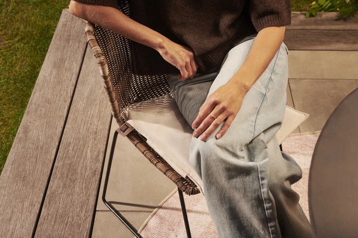 Електрогрілка Duux Mellow 40 х 40 см Бежева - Фото 7 Електрогрілка Duux Mellow 40 х 40 см Бежева - зображення 7