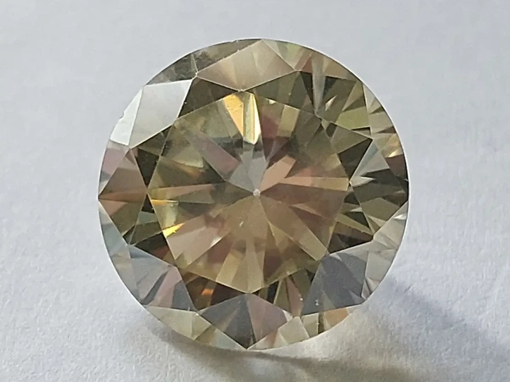 Муассанит 8.87 ct 13.84mm (664305) - Фото 2 Муассанит 8.87 ct 13.84mm (664305) - изображение 2