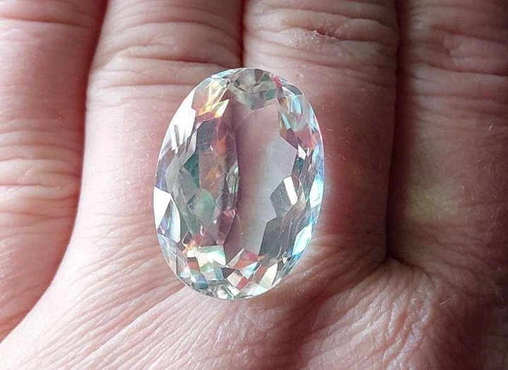 Радужный кварц 34.95 Ct Сертификат (325987) - изображение 7