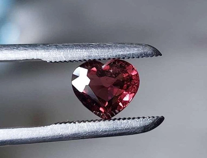 Турмалин 2.35 ct. 8.9 X 7.8 X 5.1 mm (5840) - Фото 6 Турмалин 2.35 ct. 8.9 X 7.8 X 5.1 mm (5840) - изображение 6