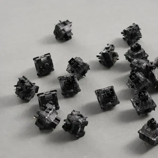 Набор механических переключателей Akko V3 Creamy Black Pro 45 шт набор из 45 шт кроемовых линейных свечей для механических клавиат - изображение 3