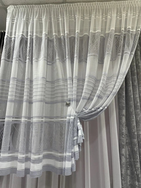 Тюль висота 1,50 м х 1 м.пог. сірий з білим жаккард - Фото 2 Тюль висота 1,50 м х 1 м.пог. сірий з білим жаккард - зображення 2