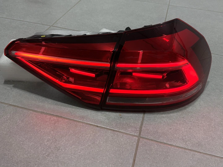 Задні LED ліхтарі Volkswagen Passat B8 USA 2015-2019 (ЖОВТИЙ ПОВОРОТНИК) для Volkswagen Passat B8 USA 2016-2019 (9764) - зображення 5