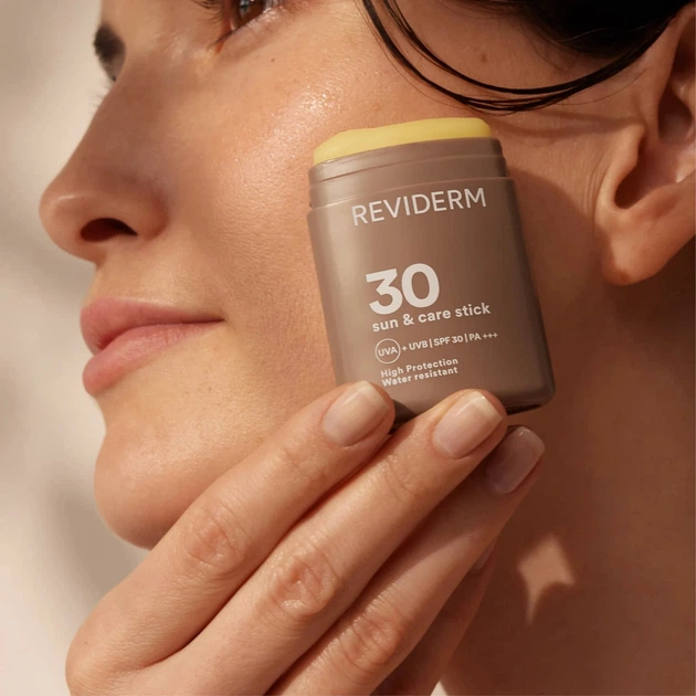 Многофункциональное средство от солнца или холода Reviderm Sun & Care Stick SPF 30 10 мл - изображение 2