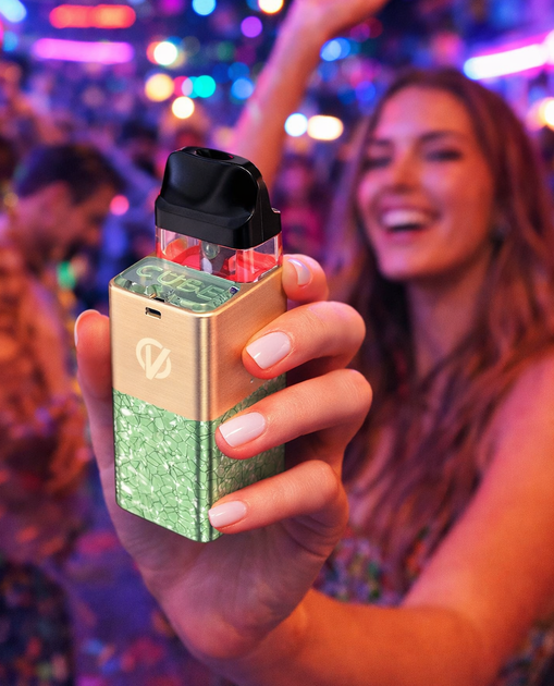 vaporesso xros cube glitter Многоразовая под система Gold вейп 900mAh до 30 Вт pod-система вапорессо иксрос куб, алюминиевый сплав 2 мл / 3 мл – фото, отзывы, характеристики в интернет-магазине ROZETKA от продавца: Tovarnoy Vaporesso XROS Pods 4-pack stockyignore Resistance:[Side Fill] 0.6ohm Caliburn GPP Pods (3-Pack)