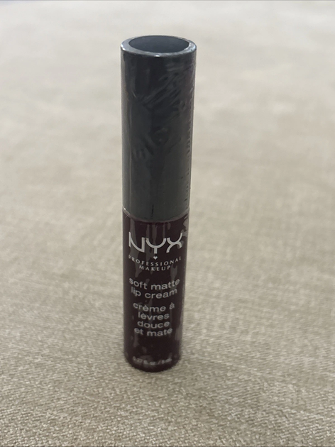 Жидкая помада с матовым финишем Nyx Soft Matte Lip Cream Copenhagen SMLC20 темно-бордовый 8 мл - изображение 3