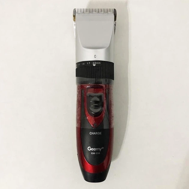 Машинка для стрижки волосся Gemei GM-550 Pro аккумуляторна з 2 аккумуляторами, триммер для бороди та вусів, керамічні леза, насадки 3 6 9 12 мм, професійна машинка для стрижки волосся - Фото 7 Машинка для стрижки волосся Gemei GM-550 Pro аккумуляторна з 2 аккумуляторами, триммер для бороди та вусів, керамічні леза, насадки 3 6 9 12 мм, професійна машинка для стрижки волосся - зображення 7