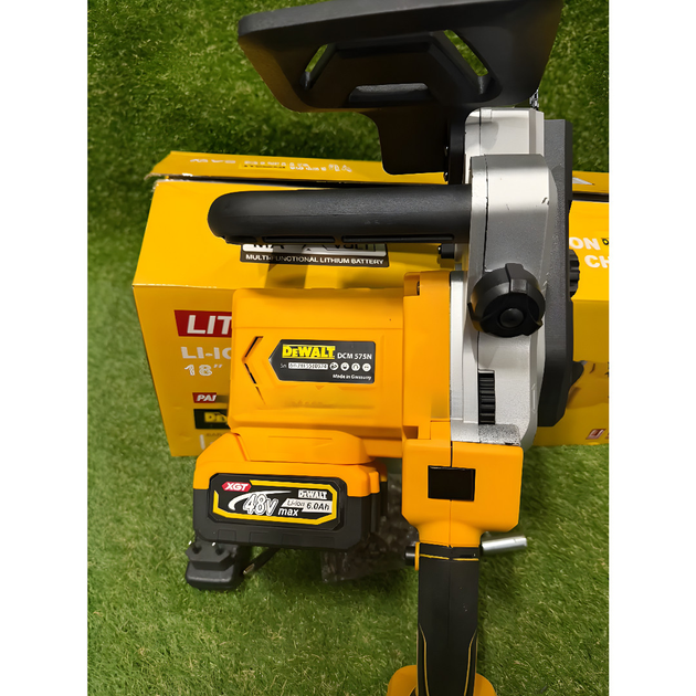 Професійна акумуляторна пилка DeWalt DCM575N (48V, 6Ah) Безщіткова пилка працює одночасно від 2х АКБ та шиною 45см Девольт - изображение 6