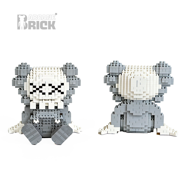 Конструктор 3д для взрослых и детей ArcaneBrick "Kaws Grey" 11см сборный блочный конструктор в форме 3D дизайнерская фигурка Кавс - Фото 2 Конструктор 3д для взрослых и детей ArcaneBrick "Kaws Grey" 11см сборный блочный конструктор в форме 3D дизайнерская фигурка Кавс - изображение 2