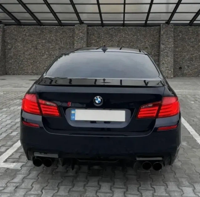 Спойлер багажника на BMW 5 на F10 2010-2017 М5 стиль черный глянец - изображение 7