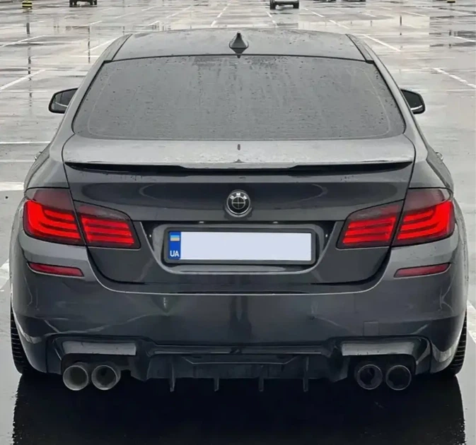 Спойлер багажника на BMW 5 на F10 2010-2017 М4 стиль черный глянец - изображение 10