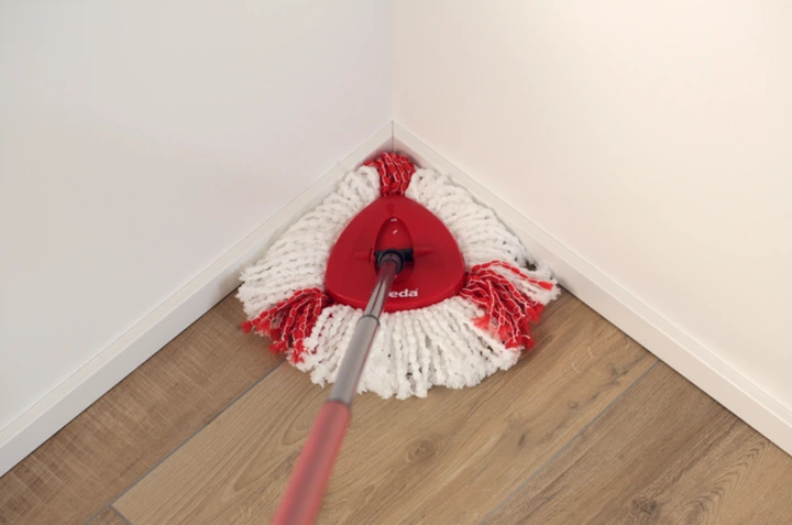Набор для уборки Vileda TURBO 2in1 Microfibre 163422 – швабра + ведро с отжимом, микрофибра, для всех типов полов - Фото 6 Набор для уборки Vileda TURBO 2in1 Microfibre 163422 – швабра + ведро с отжимом, микрофибра, для всех типов полов - изображение 6